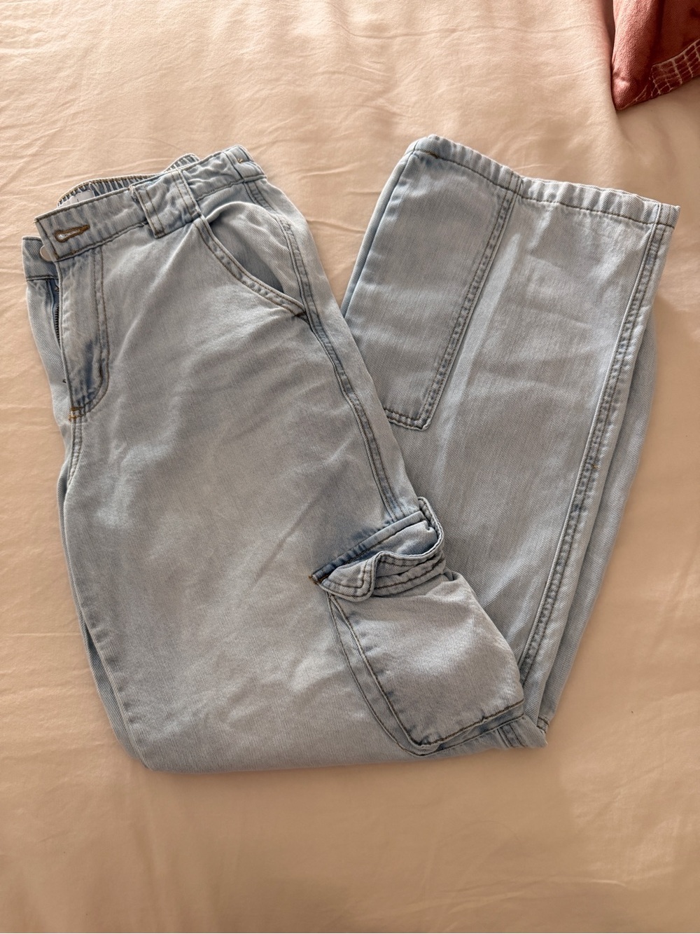 Women’s cargo jeans